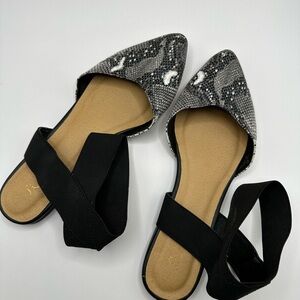 Snakeskin flats